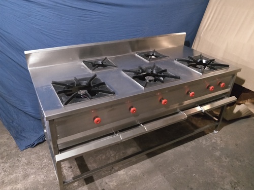 RESTAURANT GAS STOVE 5 BURNER