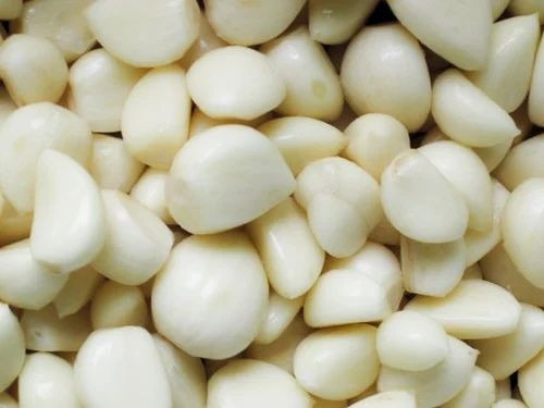 Peeled Garlic - Fresh A Grade Cooking Vegetable | Chopped, Common Shape, Cooked Style