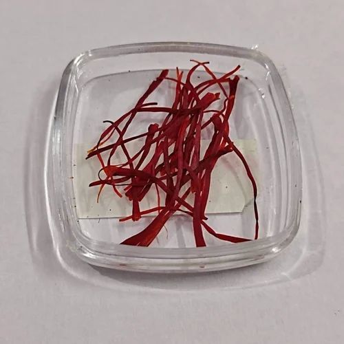 Red Kashmiri Saffron - 100% Organic, Dried Spice | Good Quality, 12 Months Shelf Life, Ideal for Food Applications