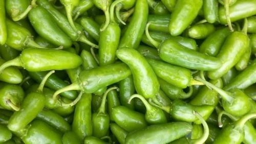Bullet Green Chilli - Fresh A Grade Chopped Vegetables | Common Shape, Cooked Style, Optimal Quality