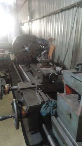 Lathe Machine - Automatic Grade: Semi Automatic