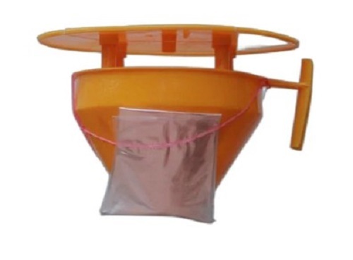 Tomato Leaf Miner Pheromone Lure Trap - Plastic Material, Manual Power Source | Smooth Functioning, Tested for Quality, Timely Delivery