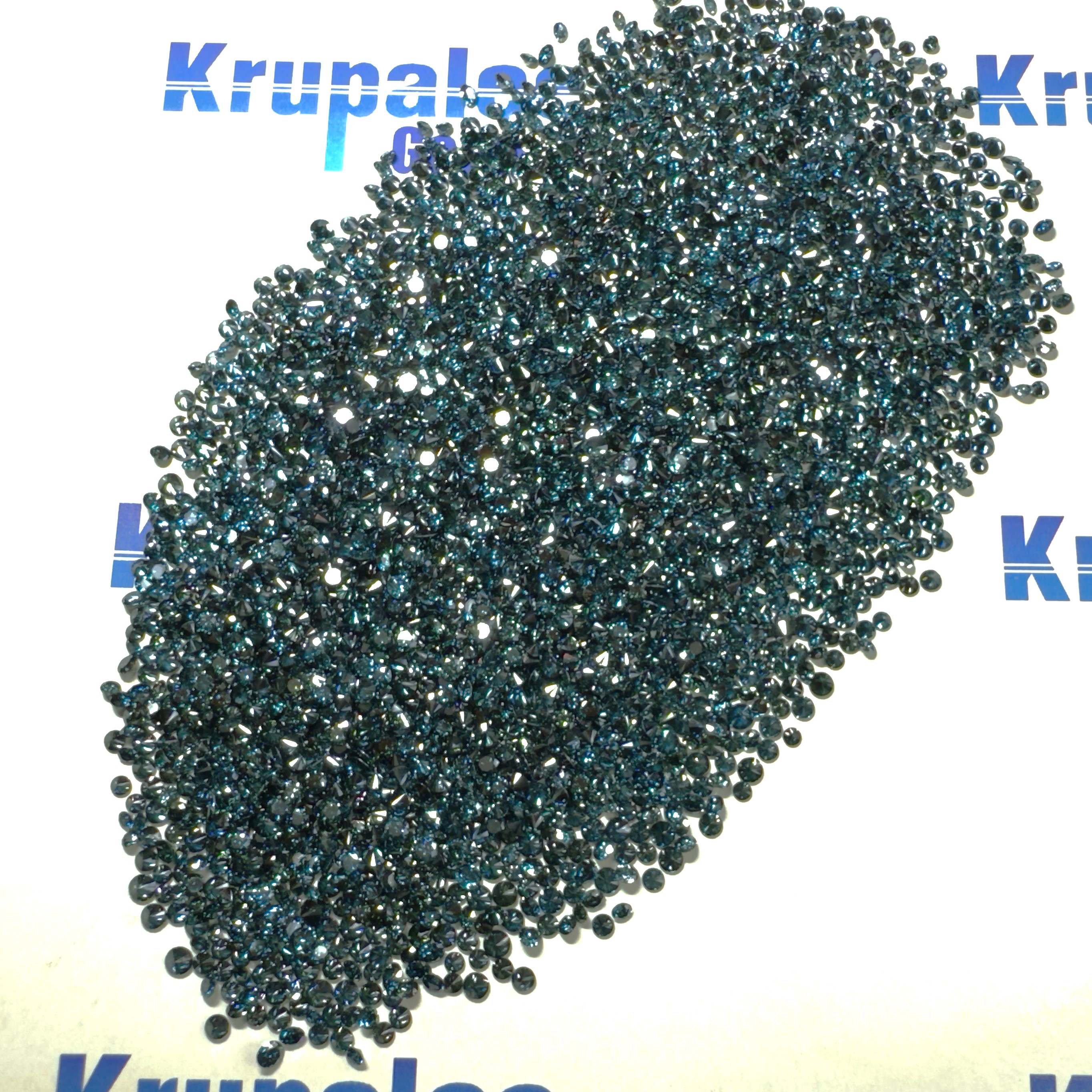 Blue Color Natural Diamond For Fancy Jewellery Size: 1.8-2.8mm, Vs1
