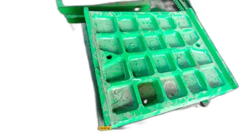 Crusher Jaw Plate - CNC-Fabricated 1 Year Warranty | Green Color with Painted Surface Treatment