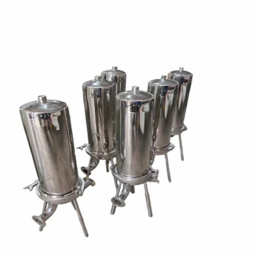 Stainless Steel Water Filter Housing - 10 Inch Cartridge Filter, Maximum Pressure 5 Bar, Industrial Grade, Silver Finish