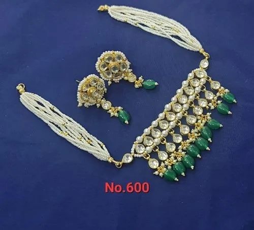 Traditional Kundan Short Necklace