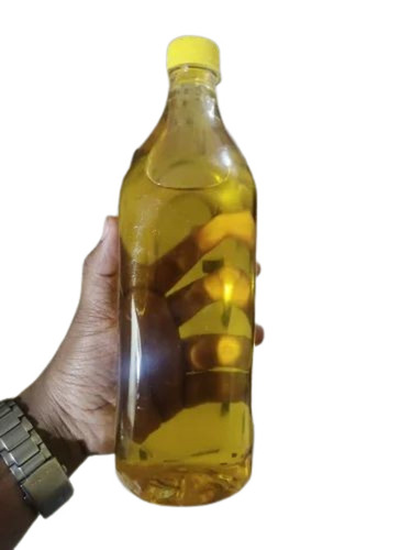 Filtered Groundnut Oil - 1 Litre, Organic Cold Pressed Edible Grade Oil, 99% Purity, Fresh Condition, Perfect for Cooking
