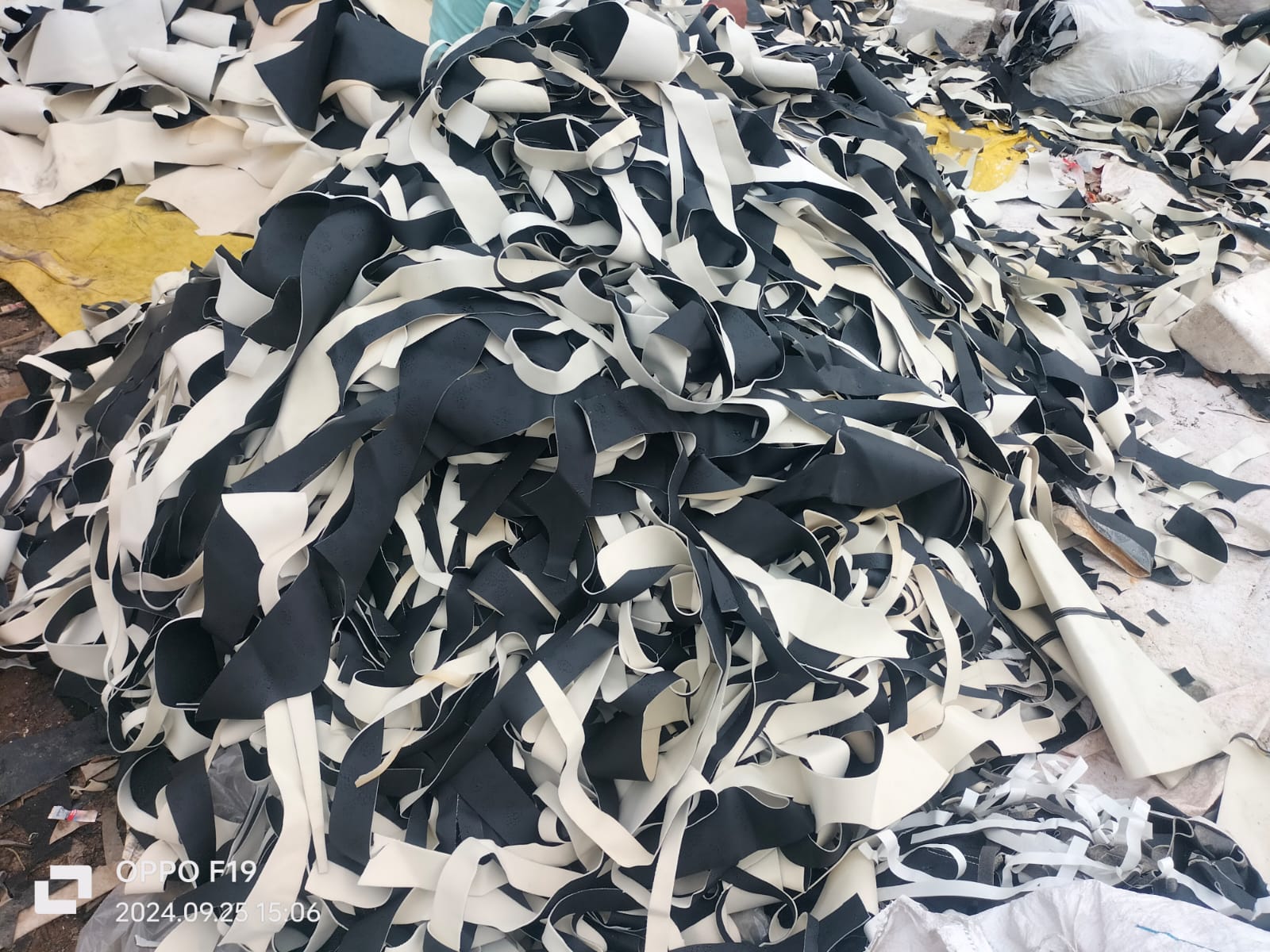 Rexine Scrap