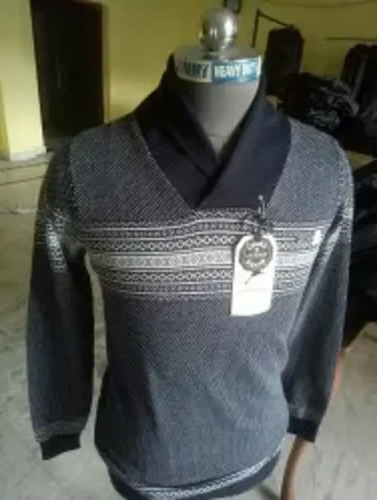 Woollen Sweater - Color: .