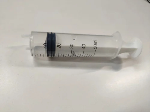 Round Disposable 50 ml Veterinary Syringe - Single Use, Non-Sterilized, Ideal for Hospital and Clinic Applications