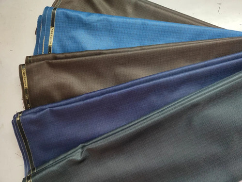 Export Quality Suiting Fabrics - Washable, Shrink Resistant | Plain Design, Suitable for Textile Industry
