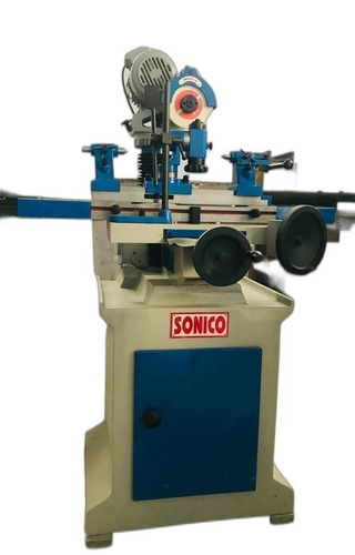 Tool Grinding Machine - Capacity: 50 Hz