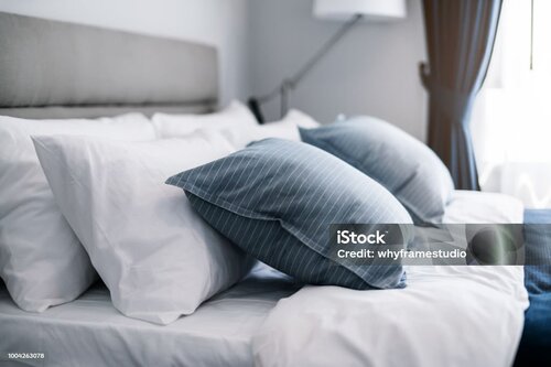 Bed Sheets - Color: Na