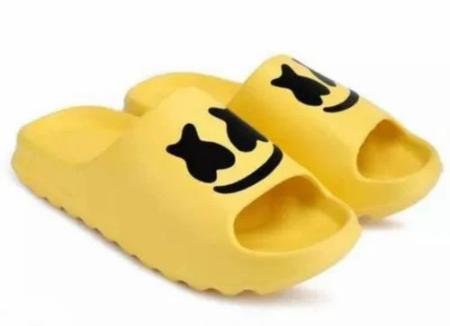 Kids Slippers - Color: Yellow