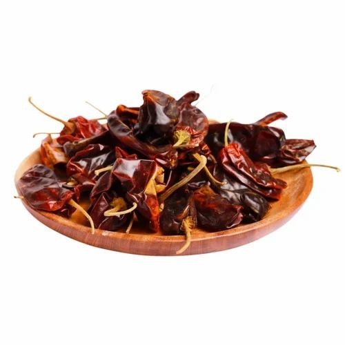 Kashmiri Red Chilli - Organic, With Stem, Grade A, Spicy Taste | Ideal for Cooking, Store in a Cool and Dry Place