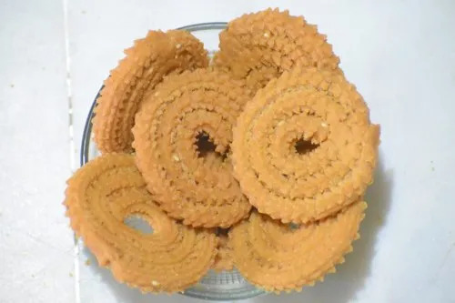 Wheat Chakri Salty Namkeen - Food Grade Crispy Snack | Vegetarian, Salty Flavor, Authentic Indian Style, Perfect for Snacking