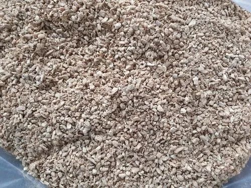 Ginger Granules - 10 Kg, 20 Kg, 50 Kg, 100 Kg in Plastic Bag, Gluten Free, Grade A, Brown Color | Ideal for Cooking, Store in Cool & Dry Place