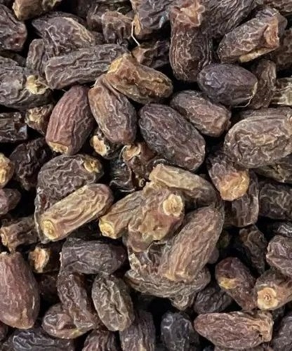 Dry Dates - Loose Form, 12 Months Shelf Life, Brown Color, Common Cultivation, Grade A Quality