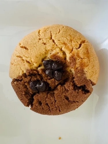 Double Layered Choco Cookie - Round, Semi-Soft Texture | Vegetarian, Sweet Taste, Delicious Flavor