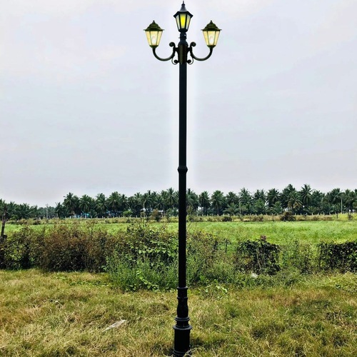 Black Garden Light Pole