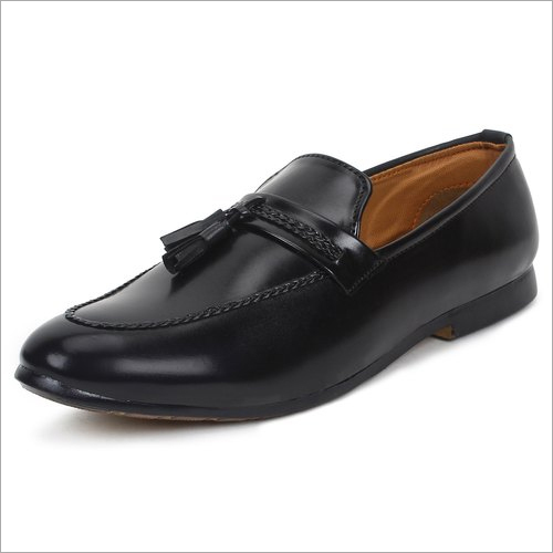 Leather Loafer Shoes - Color: Black