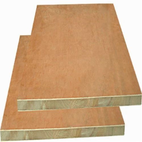 Commercial Block Board - Hardwood, 8' x 4', 19-25 mm Thickness, Matte Finish - Indoor Use, Customized Size Available, Rectangular Shape