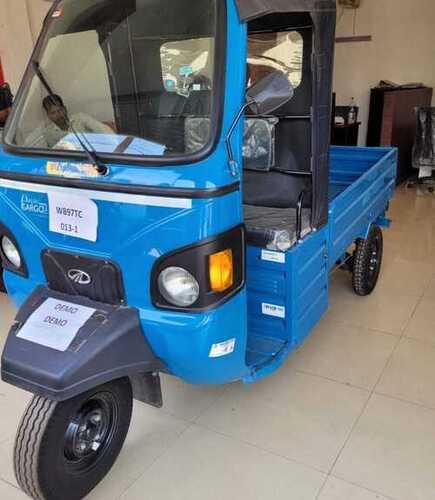 E Rickshaw Loader - Charger Type: Na