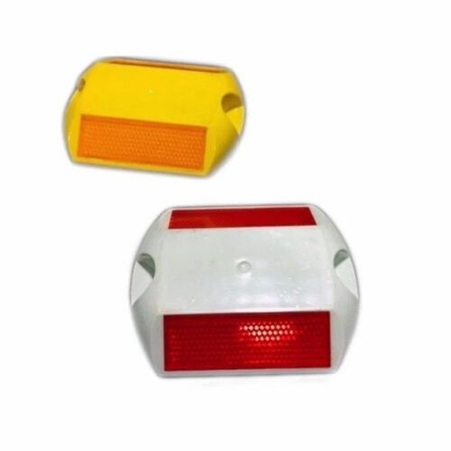 Plastic Rectangular Solar Road Stud - Durable Plastic, Free Size, Gold Color | Automatic Function, Solar Power, Traffic Baton Signal Type