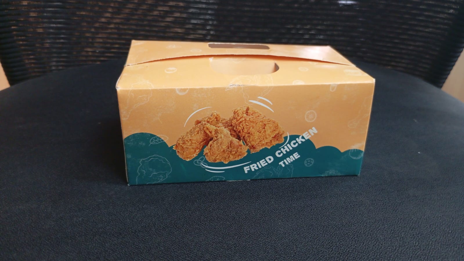 2 Pcs Fried Chicken Small Box - Finishing: Matte Lamination