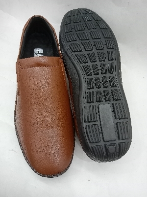 Mens Moccasin Shoes - Color: Tan