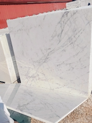 White Indo Italian Marble Slab - Density: Good