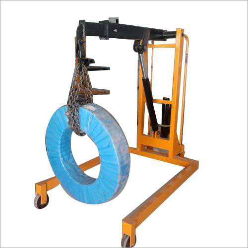 Hydraulic Floor Crane - Application: Construction