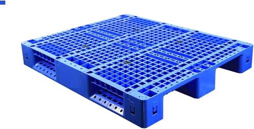 Industrial Plastic Pallets - Color: Red