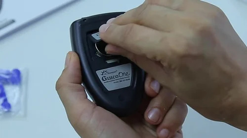 Digital Glucometer - Light Source: No