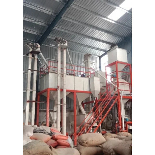 Semi Automatic Poultry Feed Plant