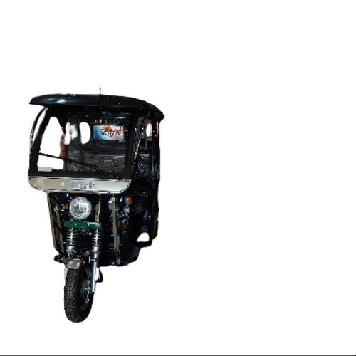 Yatri Delux E Rickshaw