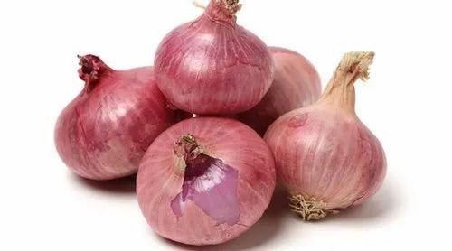 Fresh Red Onion - A Grade, 45mm Size, 50 Kg Gunny Bag | Dry Storage, Chopped Processing, Common Shape, 1 Month Shelf Life