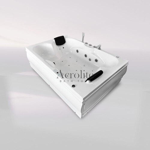 Jacuzzi Whirlpool Bathtub - Color: White
