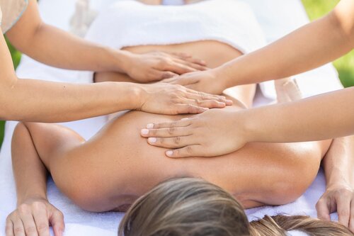Four Hand Massage In Jaipur
