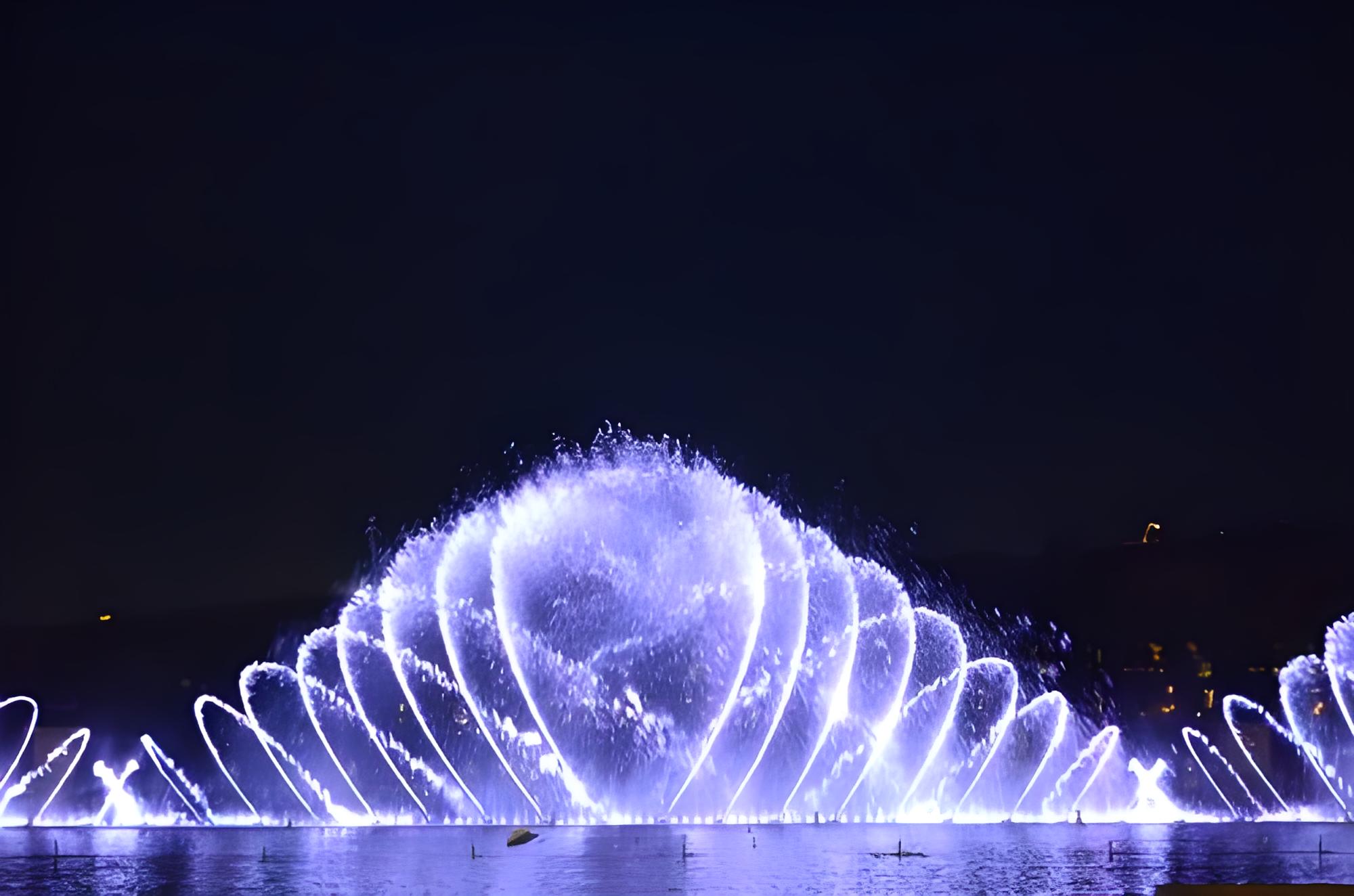 Decorative Dancing Fountain - Color: Rgb