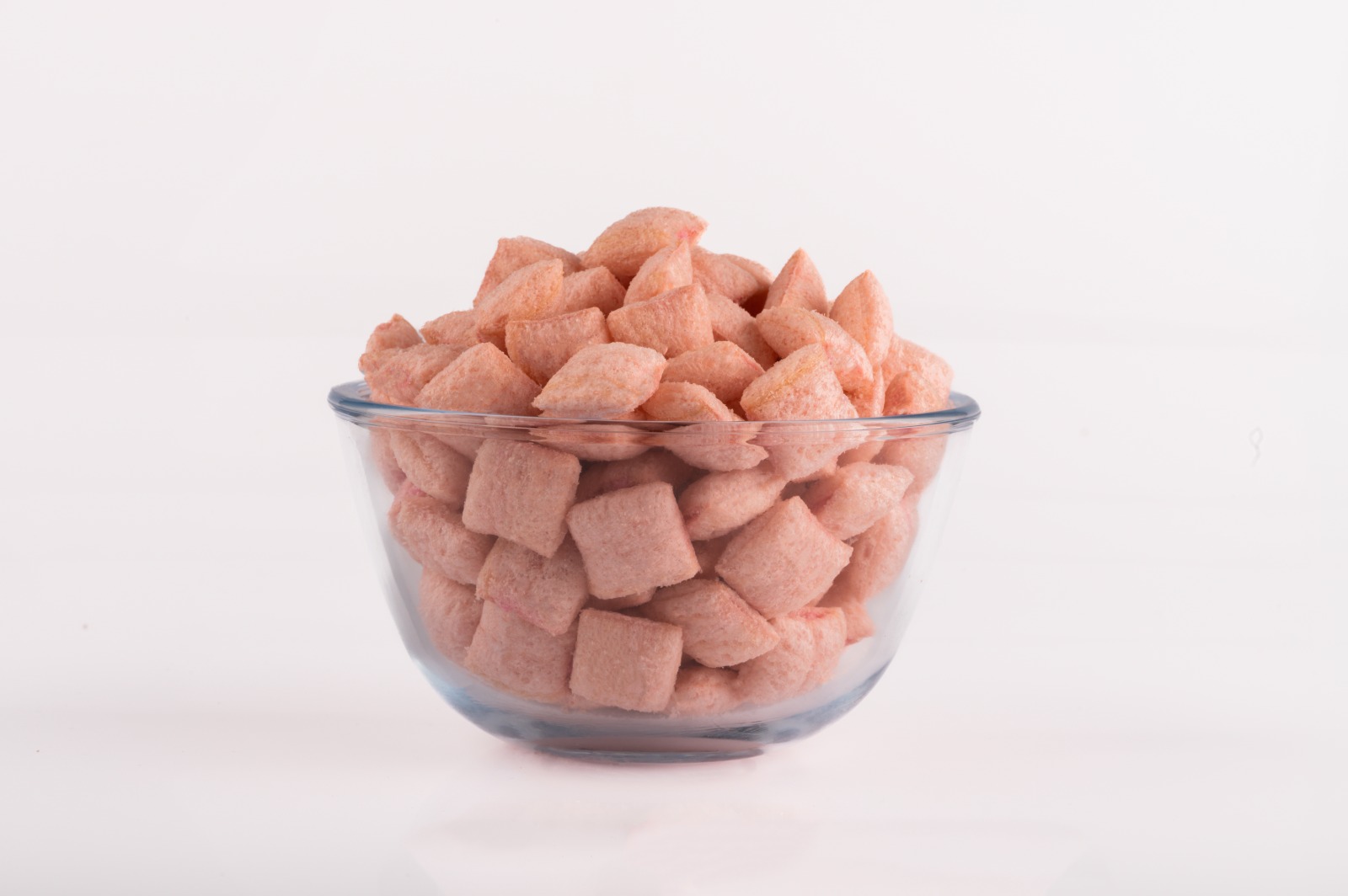 Strawberry Bites Cream Filled Snacks - Feature: Crunchy