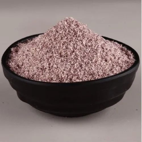 सूखे हुए लाल प्याज के दाने