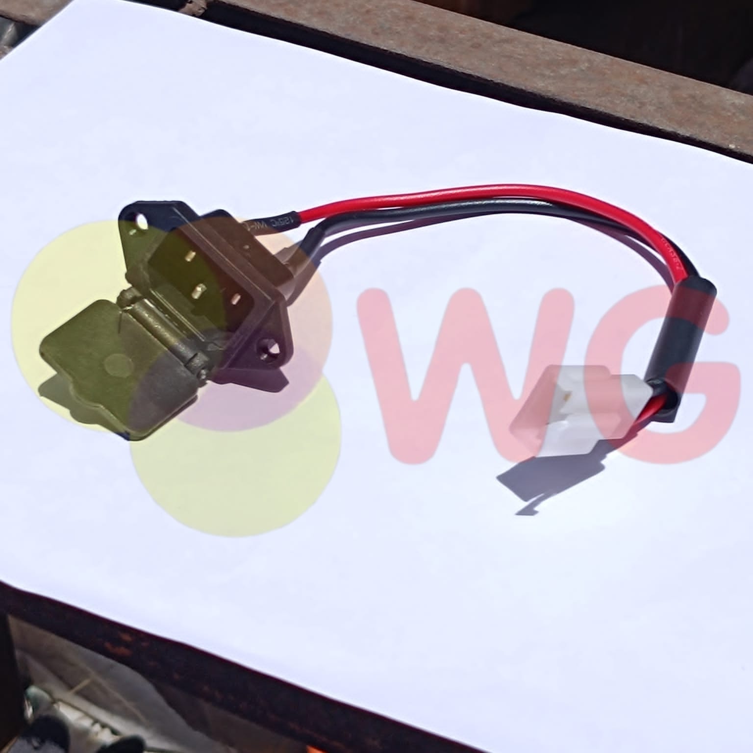 W/Cap Lite-1 E-Scooty Charging Socket