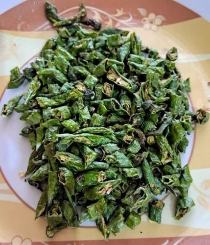Dehydrated Green Chili Flakes