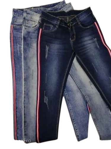 महिलाओं के फंकी जीन्स