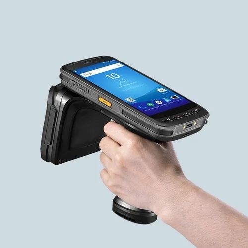 Handled UHF RFID Reader