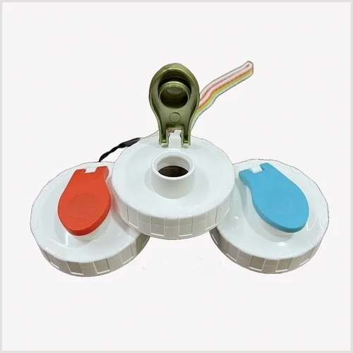 63 MM Flip Top Cap