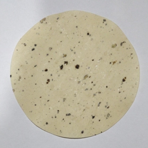 करारे और नमकीन उड़द पापड़