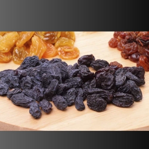Type : With Seed Black Raisins Dry Fruits Packaging Size:250gm
