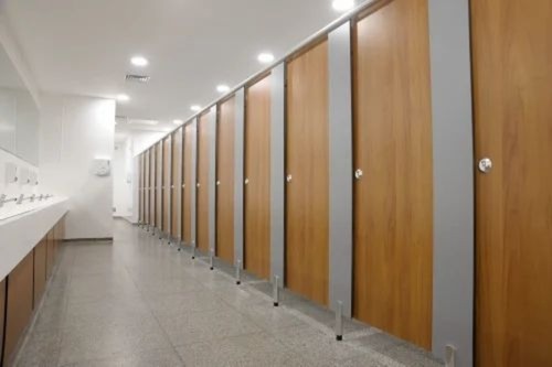6 Compartment Toilet Cubicle